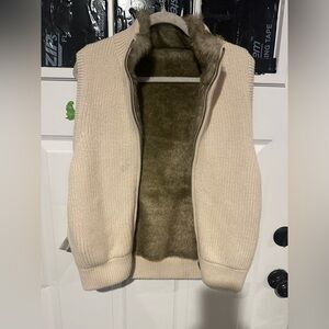 Ventti Cream Vest with Faux Fur Interior